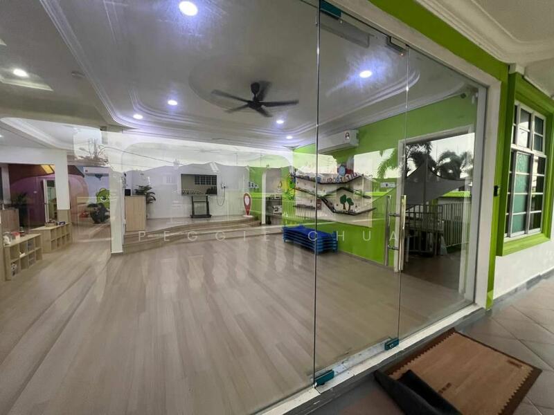 For Sale - Ros Merah