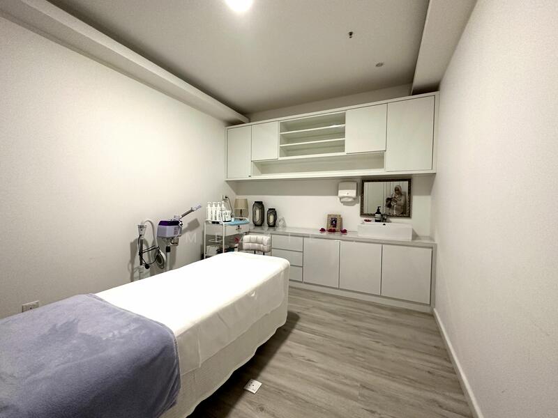 Untuk Dijual - Shop / Office at Taman Melawati