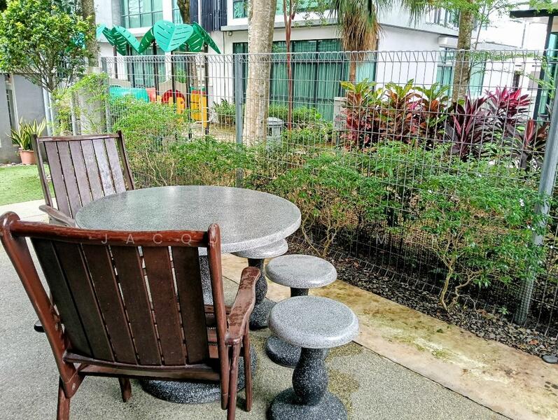 For Rent - Semi-Detached House at Serdang