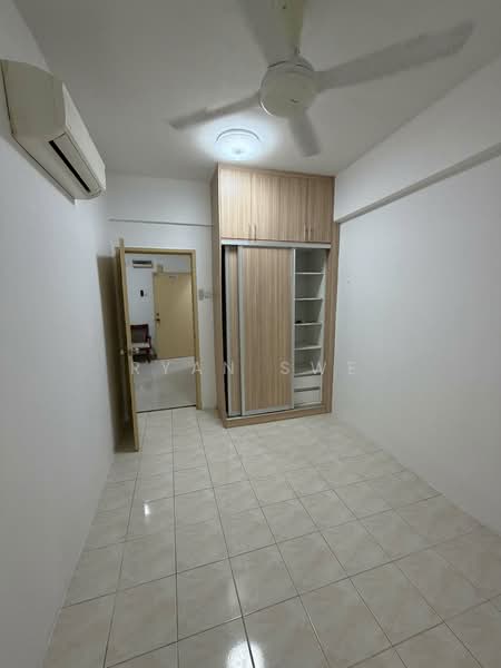 Apartment for Sale at Bougainvilla - Ryan Swe - Interior - PropertyGuru.com.my
