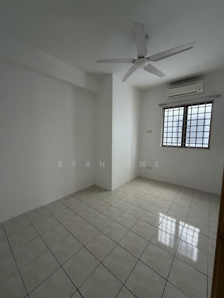 Apartment for Sale at Bougainvilla - Ryan Swe - Interior - PropertyGuru.com.my