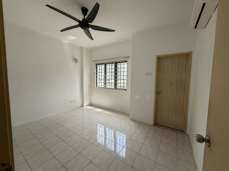 Apartment for Sale at Bougainvilla - Ryan Swe - Interior - PropertyGuru.com.my