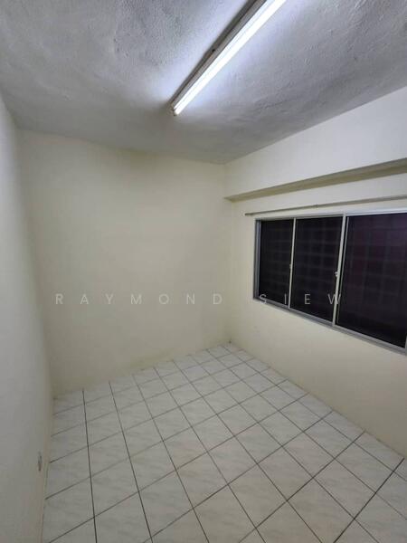 For Rent - Ria Apartment