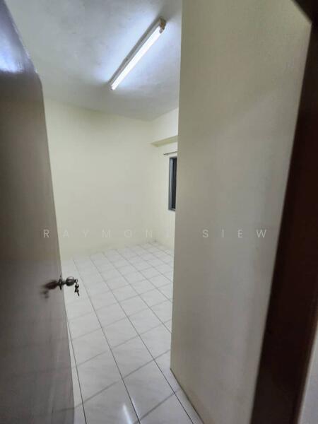 For Rent - Ria Apartment