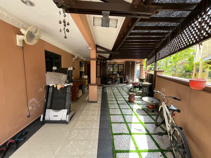 For Sale - Renovated 2 Storey End Lot Terrace @ Rimba Riang, Kota Damansara