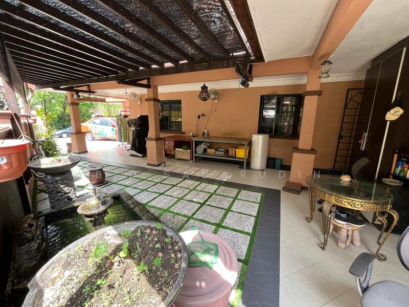 For Sale - Renovated 2 Storey End Lot Terrace @ Rimba Riang, Kota Damansara