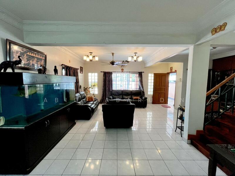 For Sale - Renovated 2 Storey End Lot Terrace @ Rimba Riang, Kota Damansara