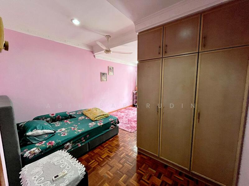 For Sale - Renovated 2 Storey End Lot Terrace @ Rimba Riang, Kota Damansara