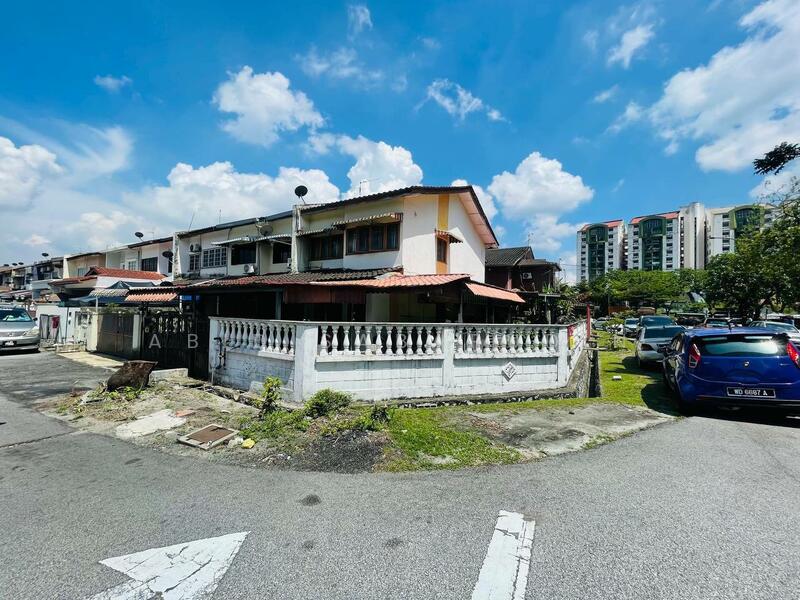 For Sale - Extended 2 Storey Corner Lot Terrace @ Taman Cempaka, Ampang