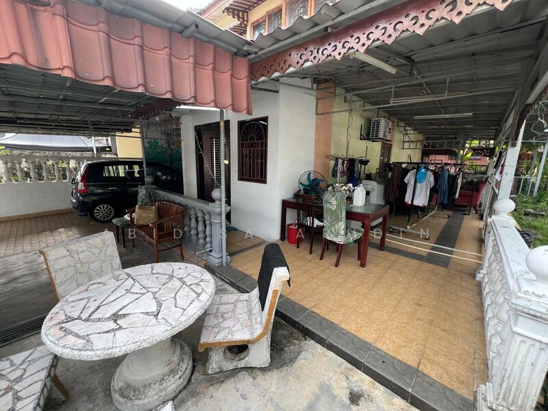 For Sale - Extended 2 Storey Corner Lot Terrace @ Taman Cempaka, Ampang