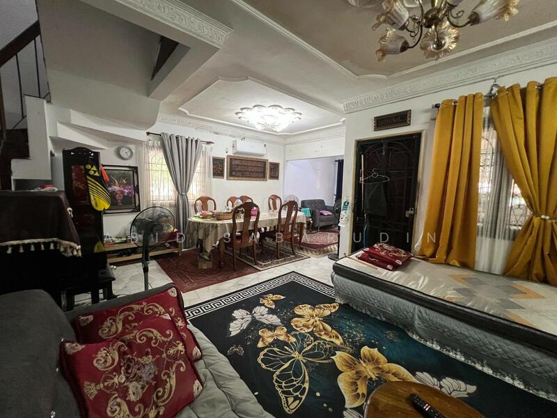 For Sale - Extended 2 Storey Corner Lot Terrace @ Taman Cempaka, Ampang