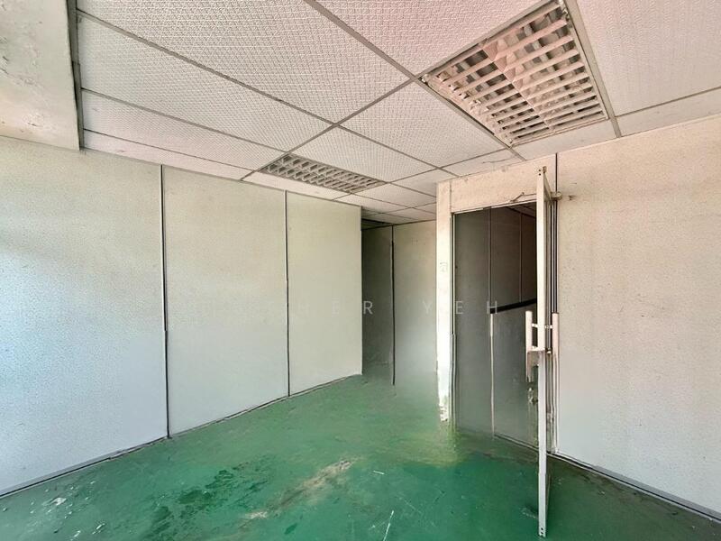 For Rent - Terrace Corner Factory at Taman Perindustrian Juru