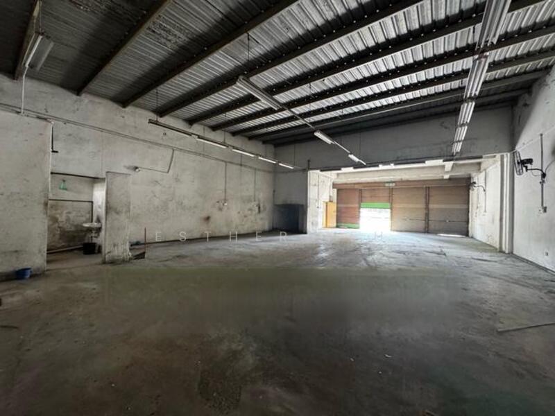 For Rent - Terrace Corner Factory at Taman Perindustrian Juru