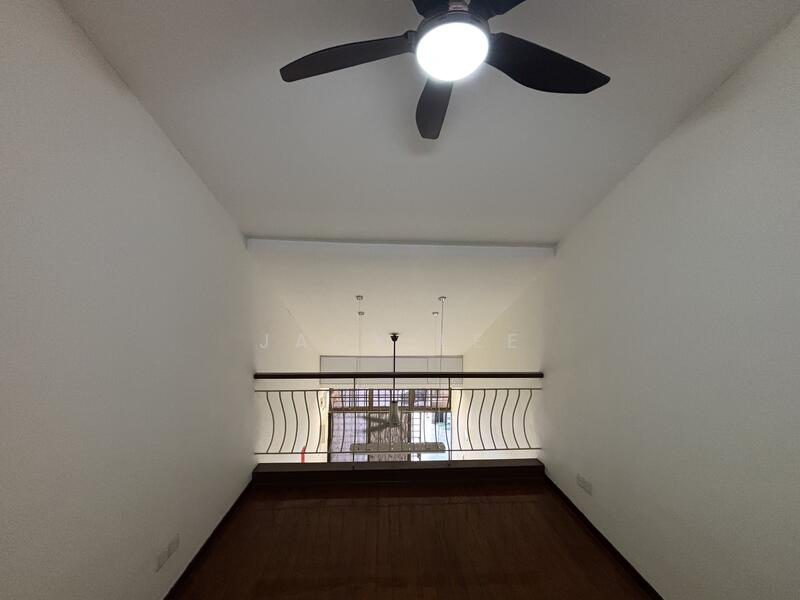 For Sale - Taman Molek 1.5 Storey Terrace Renovated For Sale