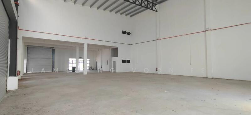 For Rent - 1.5 Storey Semi-D Factory [Big Corner]@ Nilai