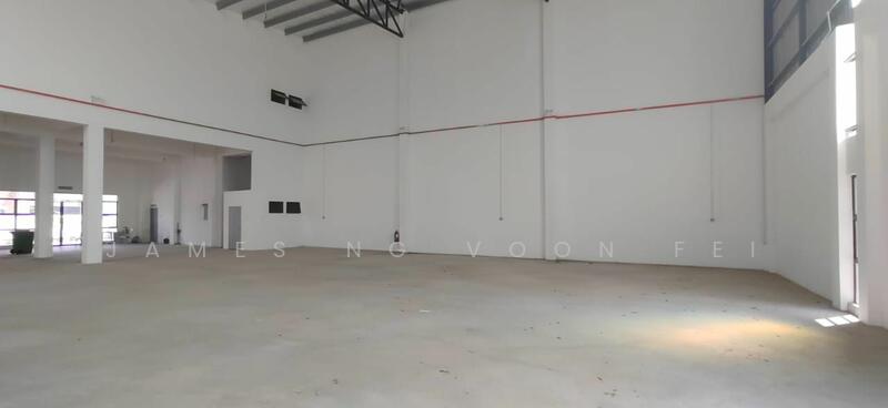 For Rent - 1.5 Storey Semi-D Factory [Big Corner]@ Nilai