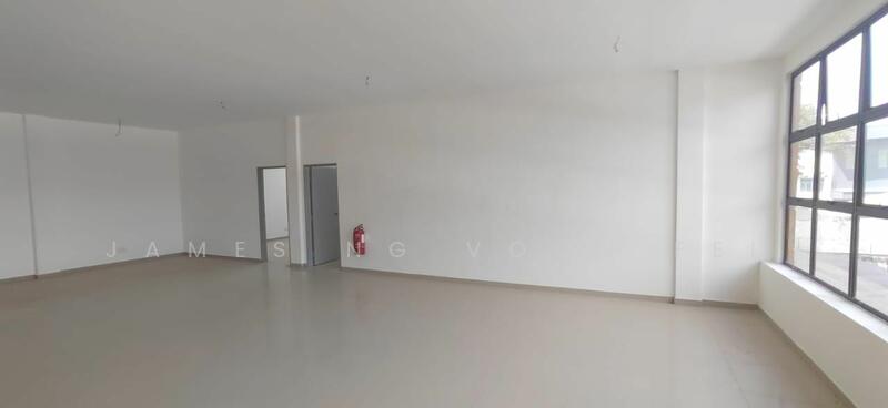 For Rent - 1.5 Storey Semi-D Factory [Big Corner]@ Nilai