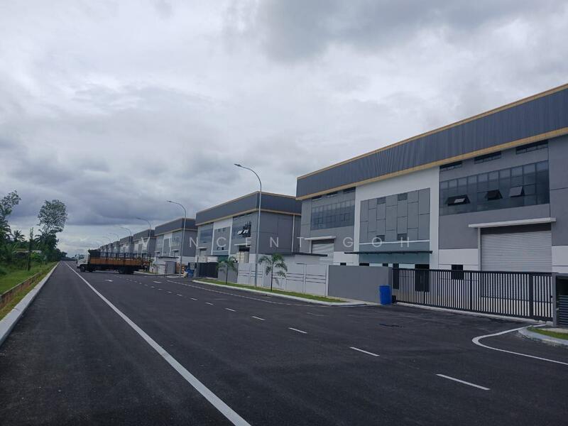 Untuk Disewa - KIIP Cluster Factory Banting Kuala Langat