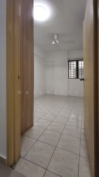 Apartment for Sale at Bougainvilla - Mazsheera . - Bedroom 3 - PropertyGuru.com.my
