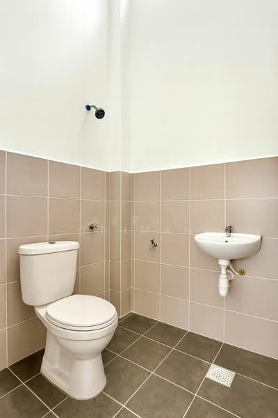 1-storey Terraced House for Sale in Bandar Seremban Selatan (Seremban) - Azrul Othman - Bathroom - PropertyGuru.com.my