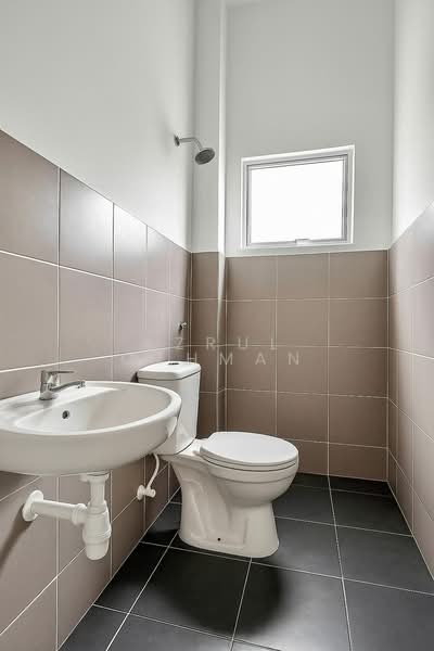 1-storey Terraced House for Sale in Bandar Seremban Selatan (Seremban) - Azrul Othman - Bathroom - PropertyGuru.com.my