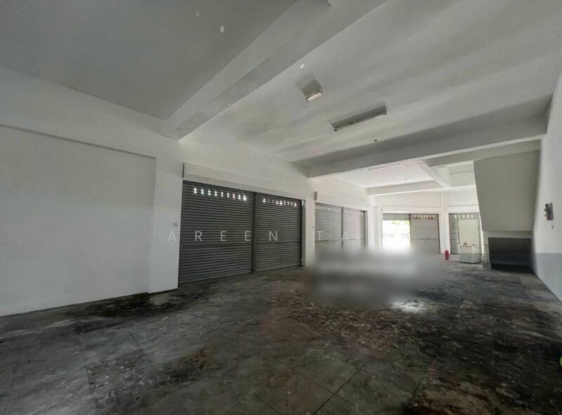 For Rent - Limited Corner Unit Jenjarom Ground Floor Shop Available Now