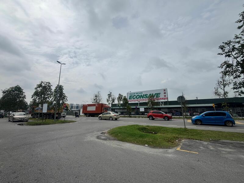 For Rent - Limited Corner Unit Jenjarom Ground Floor Shop Available Now