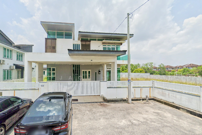 For Sale - Desa Manjung Raya