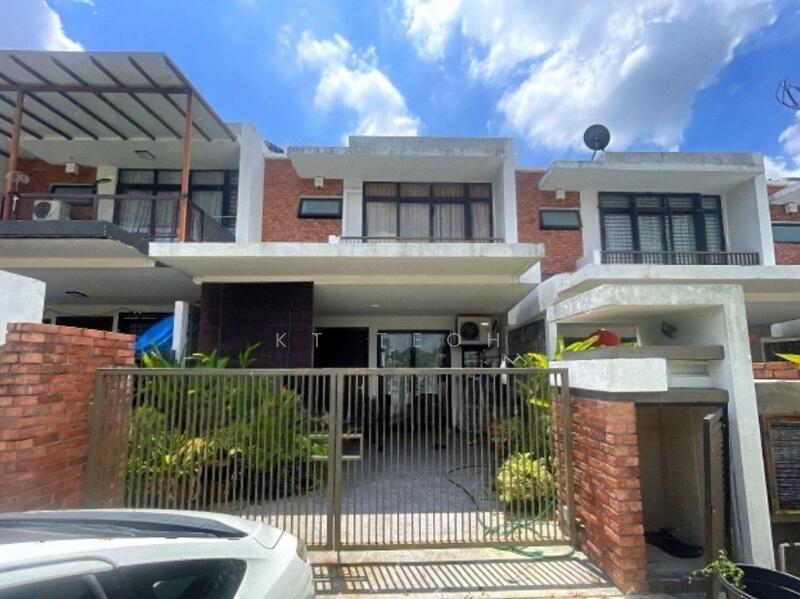 For Sale - Below Market Value; 2 Sty Mid Terrace @ Seksyen U16, Shah Alam