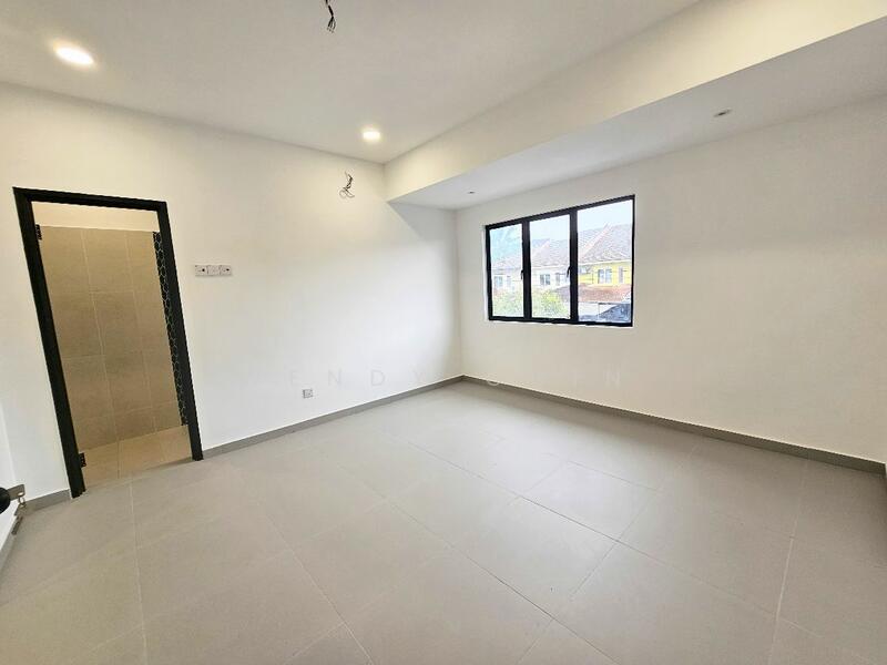 For Sale - TAMAN PUCHONG UTAMA