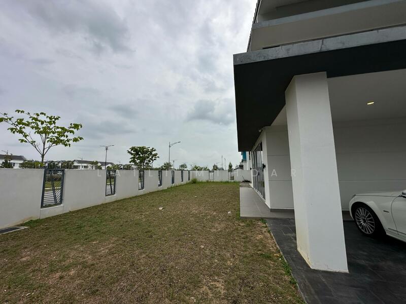 For Sale - Aman Serenia, Serenia Arina 2 Double Storey Superlink House For Sale Corner Lot & Fully Furnished