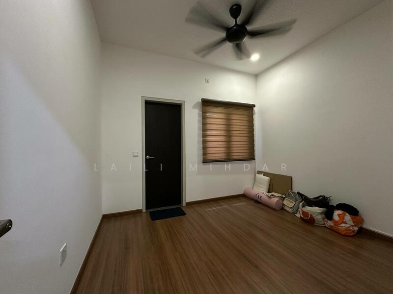 For Sale - Aman Serenia, Serenia Arina 2 Double Storey Superlink House For Sale Corner Lot & Fully Furnished