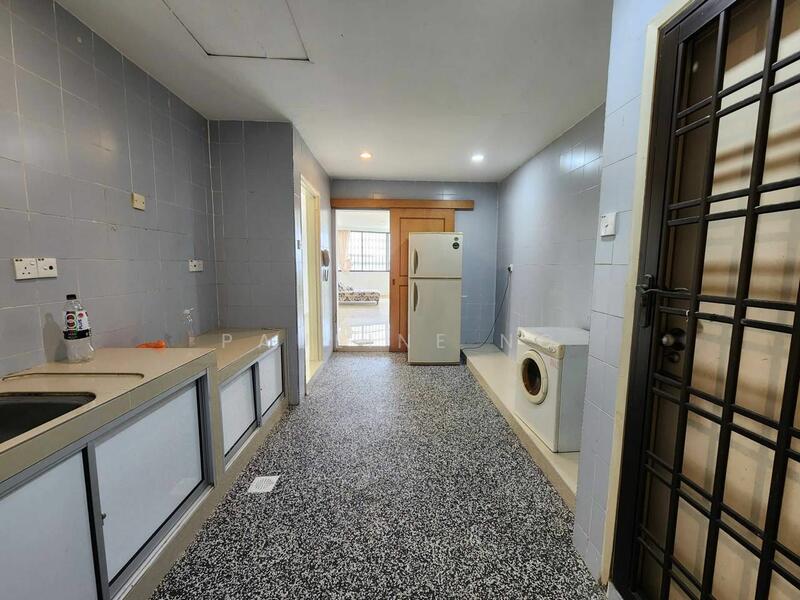 Untuk Dijual - Country Tower Condominium