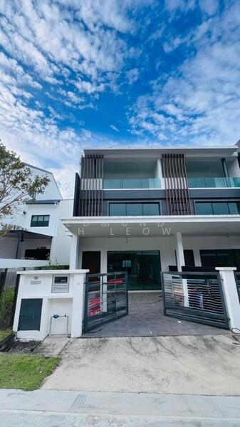 For Rent - 2.5-storey Terraced House at Bandar Baru Selayang