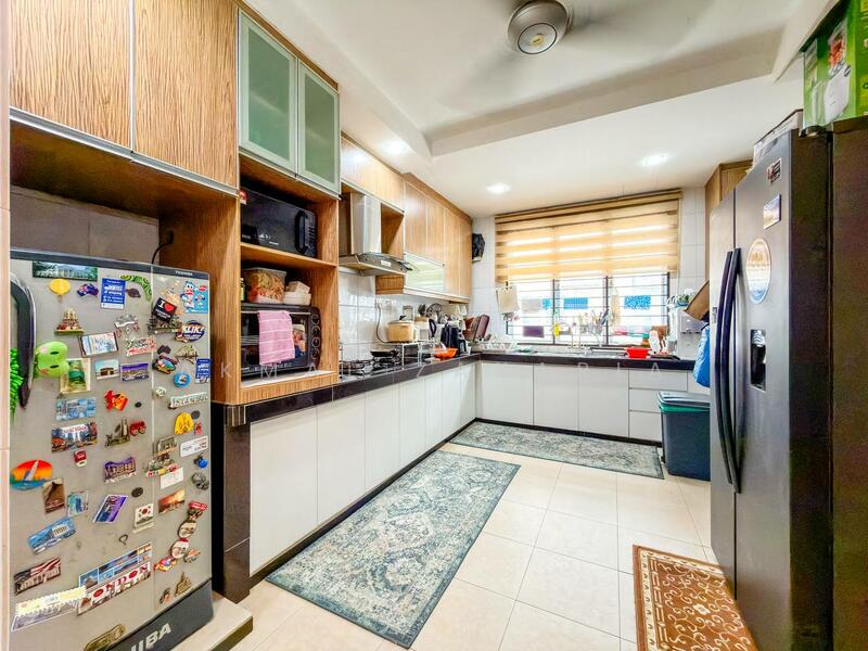 Untuk Dijual - 2.5 Storey Terrace House, Taman Dagang Permai, Ampang