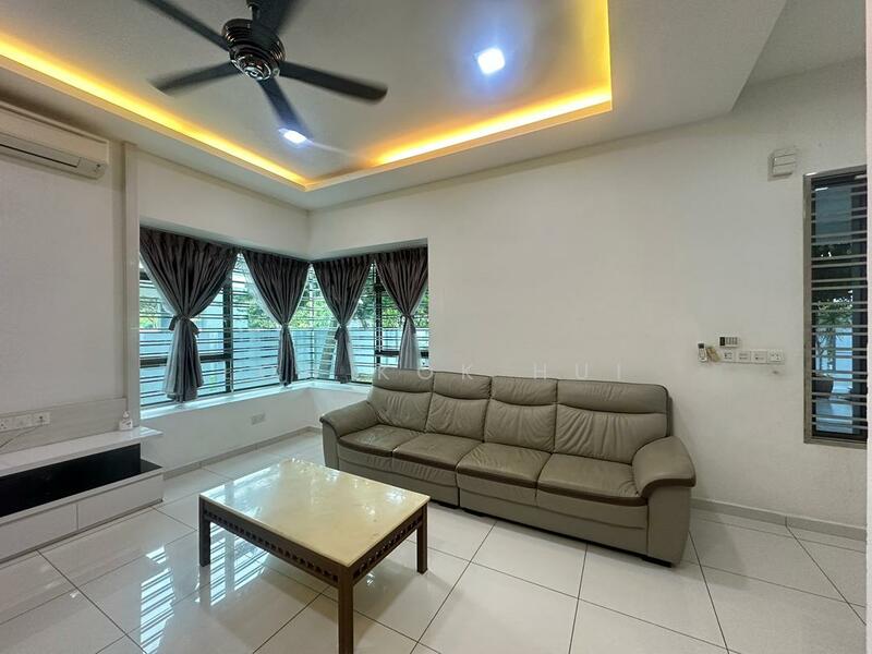 Untuk Disewa - Bukit Indah