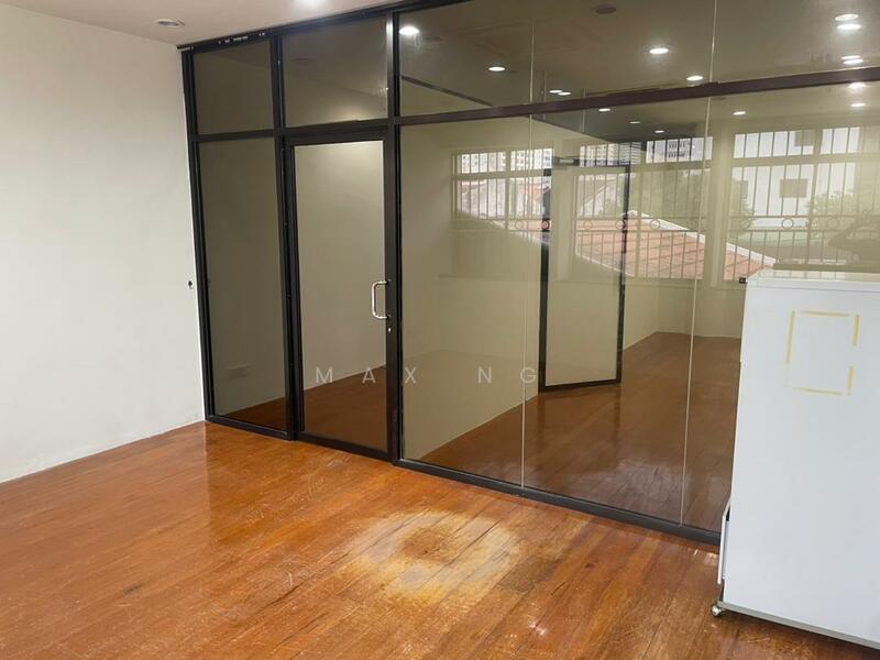 Untuk Disewa - Georgetown Office Space 1800sf Renovated Air Cond