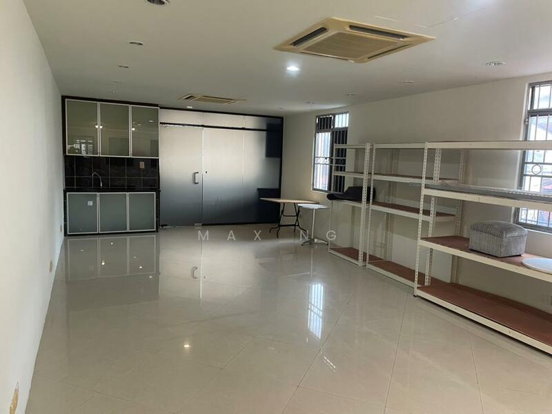 Untuk Disewa - Georgetown Office Space 1800sf Renovated Air Cond