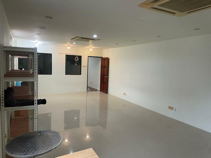 Untuk Disewa - Georgetown Office Space 1800sf Renovated Air Cond