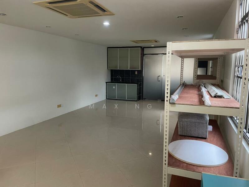 Untuk Disewa - Georgetown Office Space 1800sf Renovated Air Cond