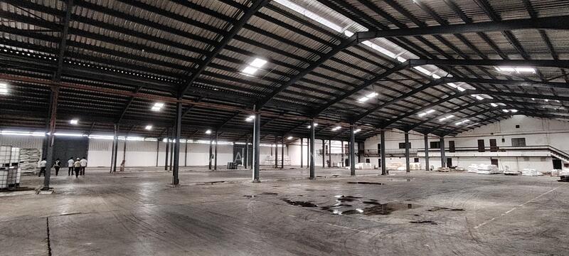 For Rent - Perai Industrial Park Factory Warehouse 4.7 Acres 11 Loading Bay