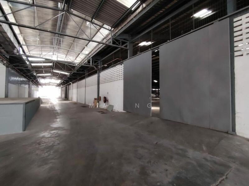 For Rent - Perai Industrial Park Factory Warehouse 4.7 Acres 11 Loading Bay
