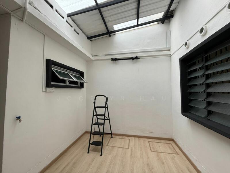 Untuk Disewa - 2-storey Terrace House at Taman Serene