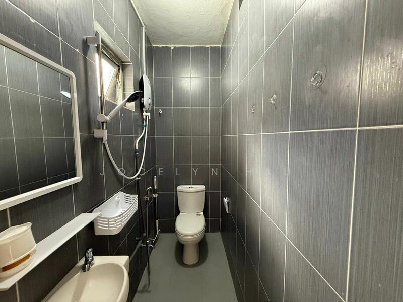 Untuk Disewa - 2-storey Terrace House at Taman Serene