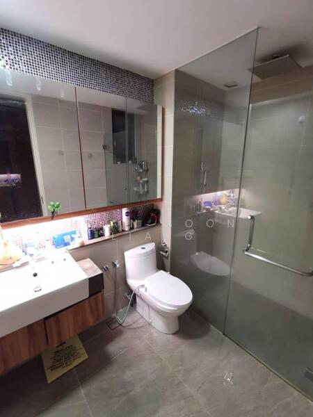 Untuk Disewa - Nova Saujana