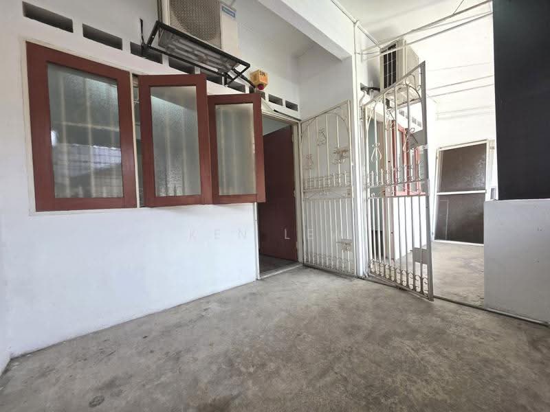 Rumah Teres 2-Tingkat untuk Dijual di Taman Midah (Cheras) - Ken Lew - Entrance - PropertyGuru.com.my