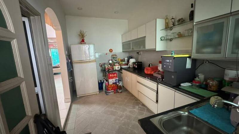 2-storey Terraced House for Sale in Taman Seri Orkid (Skudai) - Sharon Ng - Kitchen - PropertyGuru.com.my