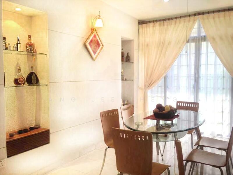 Untuk Dijual - 2 storey bungalow | Taman Tambun Indah | 7200sf | Guarded | Renovated | For Sale