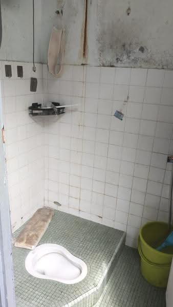 2-storey Terraced House for Sale in Taman Setapak (Setapak) - Paul Po - Bathroom - PropertyGuru.com.my