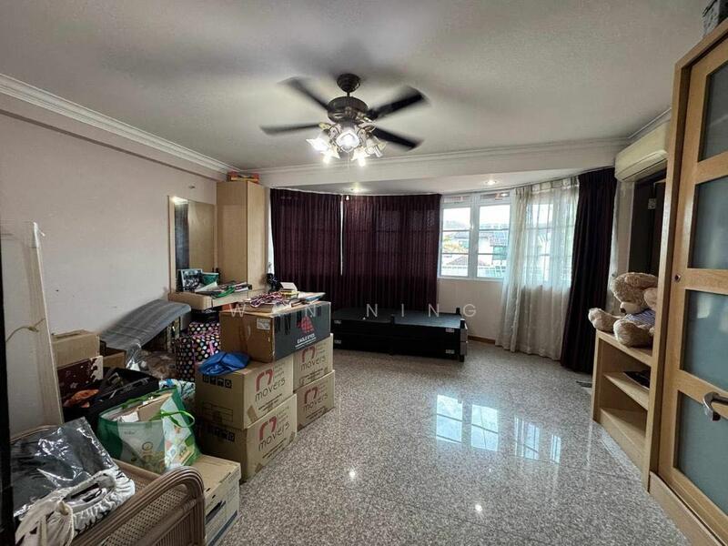For Sale - Taman Pelangi 3 story Semi D